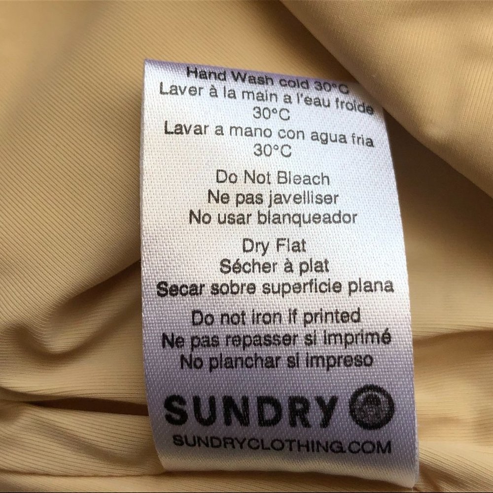 SOLD OUT  Sundry Swimsuit Anthropologie White Summer Of Love One Piece Size Med - Picture 12 of 16
